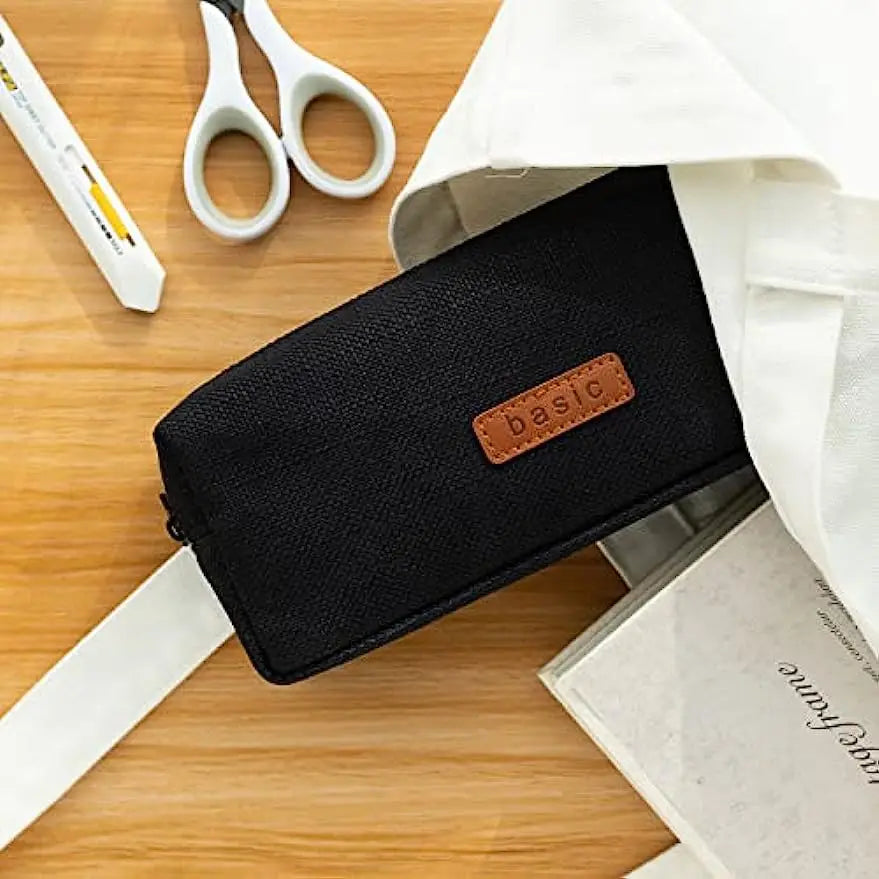 ESSENTIALS ORGANIZER